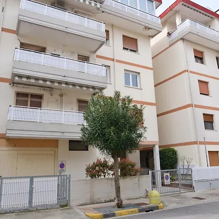 Casa Gaviota - Bicamera A Due Passi Dal Mare Apartment Grado